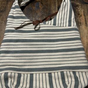 Lucky Brand Cream With Green Woven Mia Hobo Purse NWT  MSRP $128.00